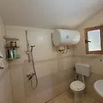 Сasa de vacaciones Rruga 6 *