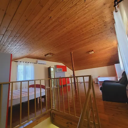 Rruga 6 * Velipojë