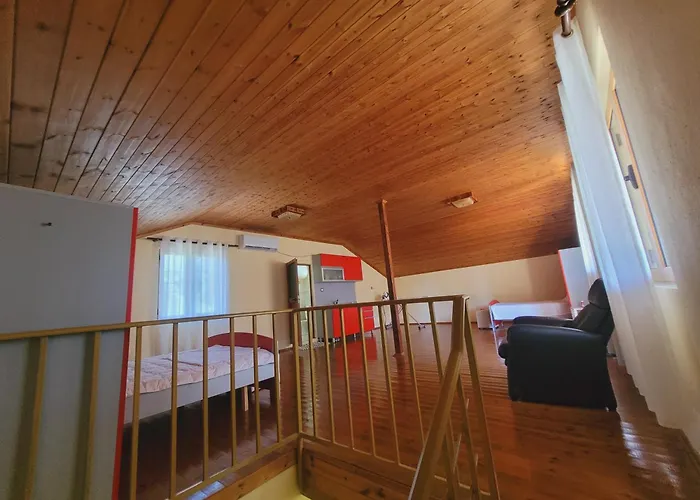 Rruga 6 * Velipojë