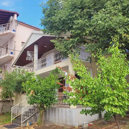 Hébergement de vacances Rruga 6